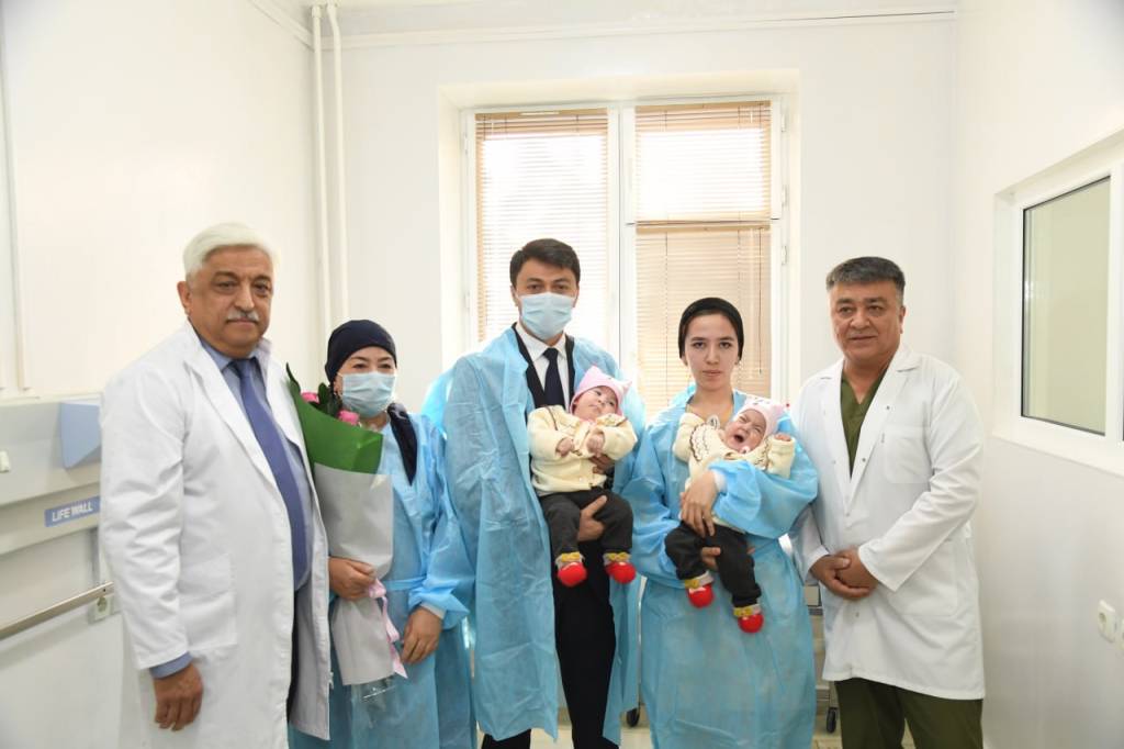 Siamese Twins Successfully Separated In Uzbekistan TuraNews   Siyam Egizderi Uz 