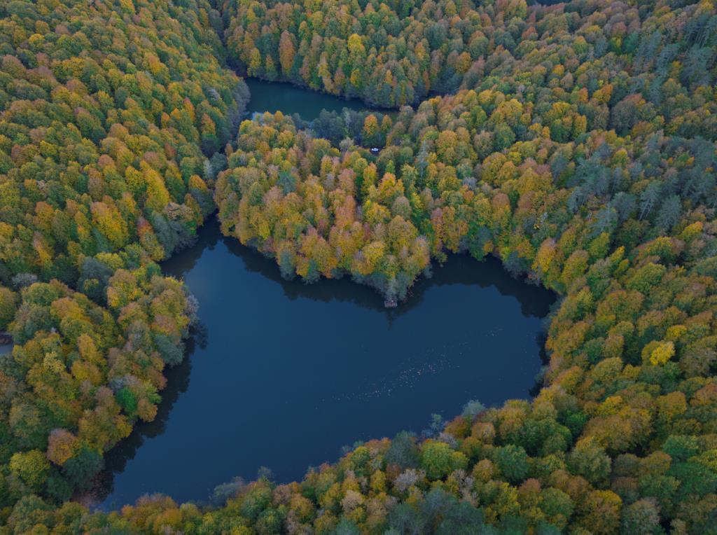 Жеті көлдер, Болу қаласы
